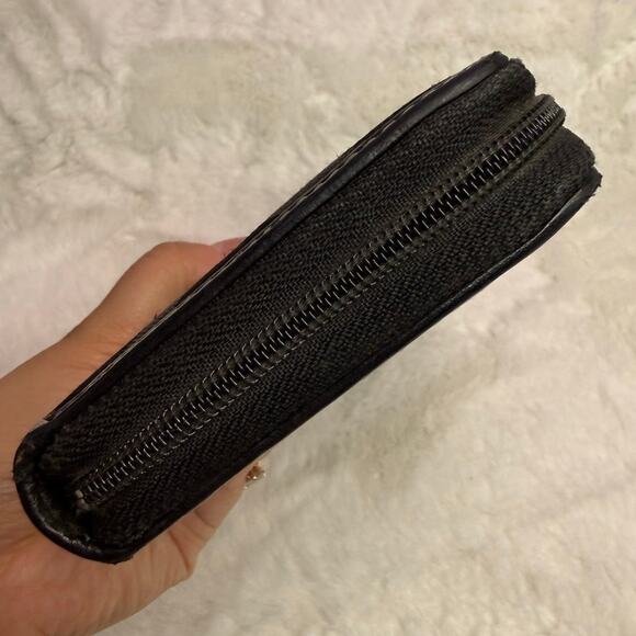 COACH Black Signature Wallet - Picture 6 of 11